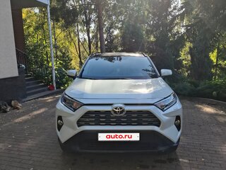 2021 Toyota RAV4 V (XA50), белый, 3700000 рублей, вид 2