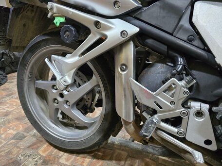 2006 Honda VFR 800, серебристый, 450000 рублей, вид 4