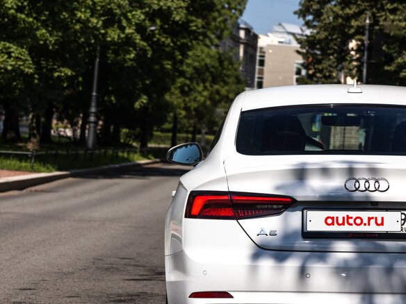2018 Audi A5 II (F5), белый - вид 11