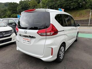2023 Honda Freed+ II Рестайлинг, белый, 1524000 рублей, вид 2