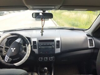 2011 Mitsubishi Outlander II Рестайлинг, чёрный, 875000 рублей, вид 4