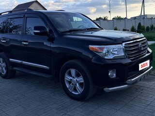 2012 Toyota Land Cruiser 200 Series Рестайлинг 1, чёрный, 2900000 рублей, вид 3