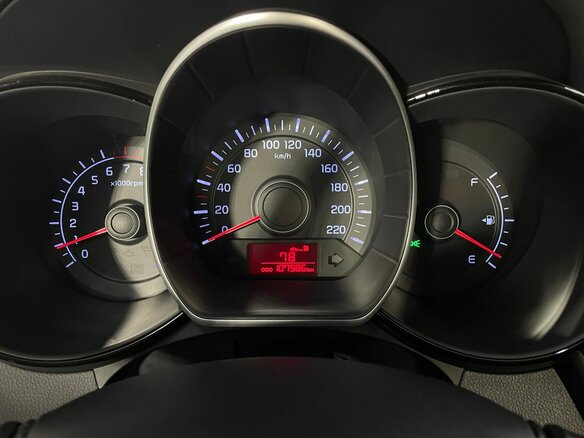 2012 Kia Rio 5-speed III, бежевый, 765000 рублей - вид 10