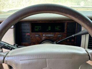1996 Cadillac Fleetwood II, золотистый, 1000000 рублей, вид 5