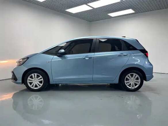 2023 Honda Fit Crosstar IV Рестайлинг, голубой - вид 3