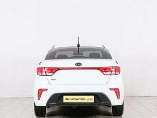 2020 Kia Rio IV, белый, 1499000 рублей, вид 5