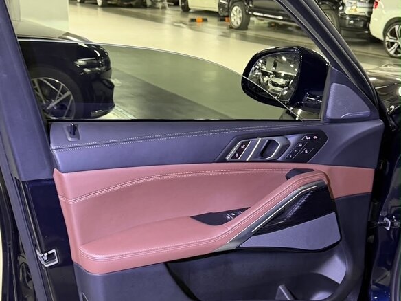 2024 BMW X6 40i III (G06) Рестайлинг, чёрный, 11800000 рублей - вид 12