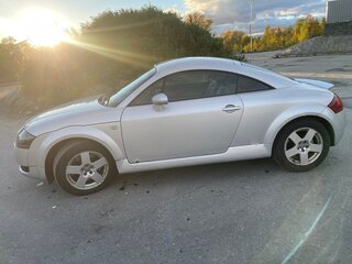 2000 Audi TT I (8N), серебристый, 695000 рублей, вид 5