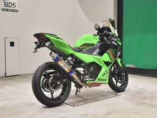 2023 Kawasaki Ninja 400, зелёный, 570000 рублей, вид 5