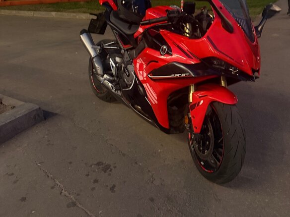 2026 Voge RR660S, красный