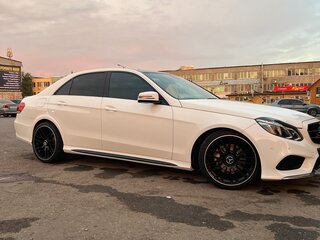 2013 Mercedes-Benz E-Класс 200 IV (W212, S212, C207) Рестайлинг, белый, 1800000 рублей, вид 3