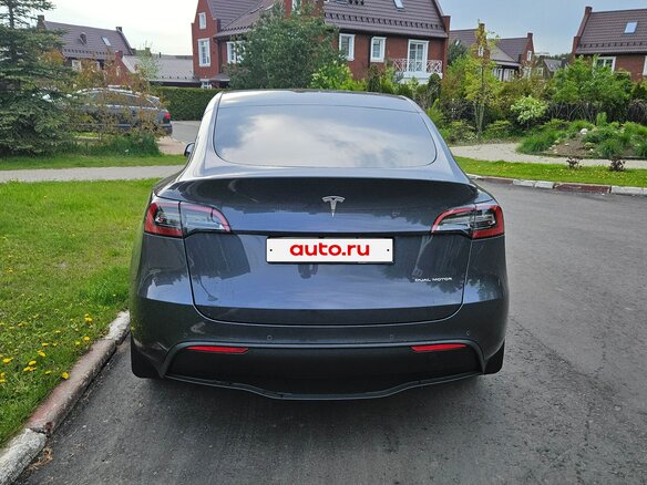 2021 Tesla Model Y Long Range Dual Motor I, серый - вид 10