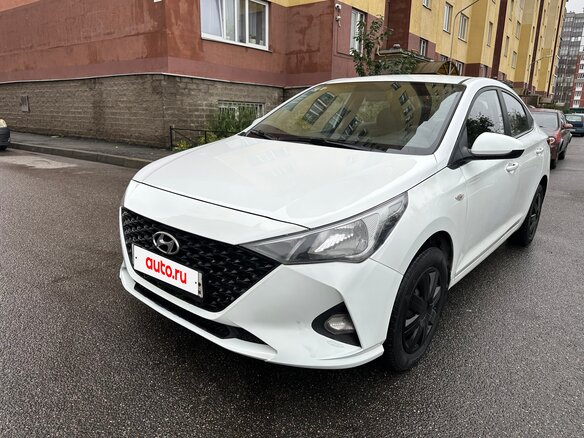 2020 Hyundai Solaris II Рестайлинг, белый - вид 2