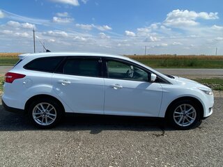 2017 Ford Focus III Рестайлинг, белый, 1000000 рублей, вид 2