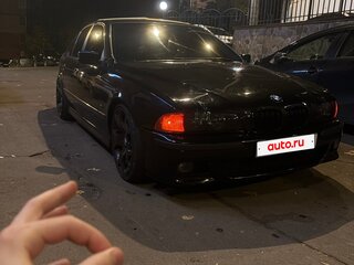 2000 BMW 5 серии 525i IV (E39) Рестайлинг, чёрный, 422222 рублей, вид 2