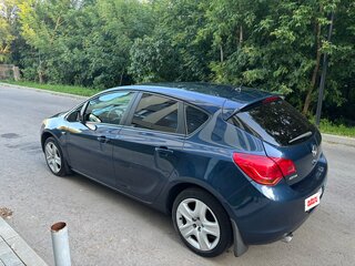 2010 Opel Astra J, синий, 520000 рублей, вид 3