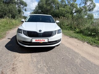 2020 Skoda Octavia III (A7) Рестайлинг, белый, 1850000 рублей, вид 2