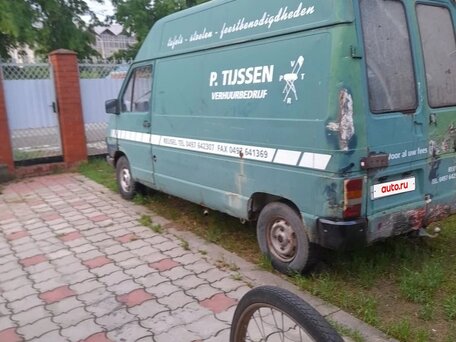 1988 Renault Trafic, зелёный, 90000 рублей, вид 2