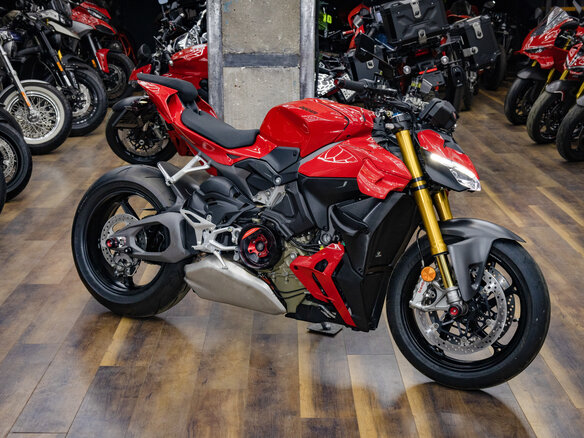 2026 Ducati Streetfighter V4, красный, 3090000 рублей - вид 6