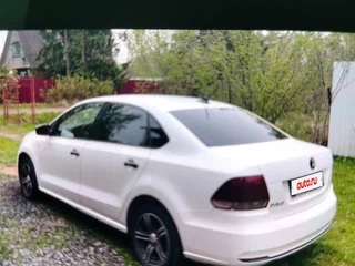 2019 Volkswagen Polo V Рестайлинг, белый, 750000 рублей, вид 1