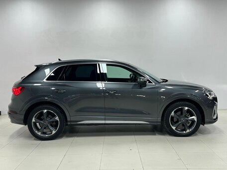 2022 Audi Q3 35 TFSI II (F3), серый, 2390000 рублей, вид 5