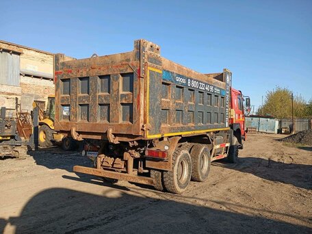 2022 Sinotruk Howo ZZ3327, красный, 2896200 рублей, вид 3