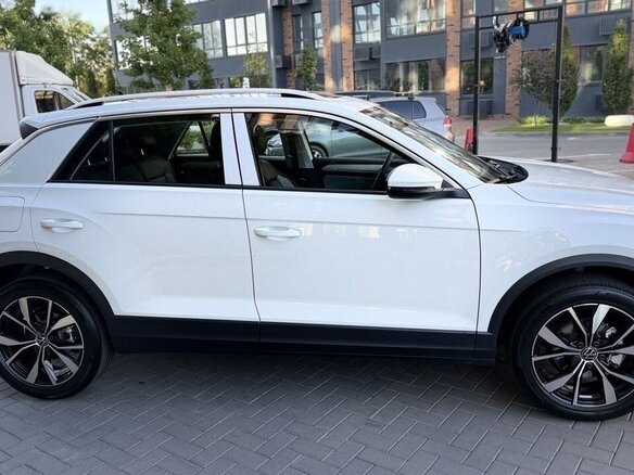 2026 Volkswagen T-Roc I (China Market) Рестайлинг, белый, 2499007 рублей - вид 5