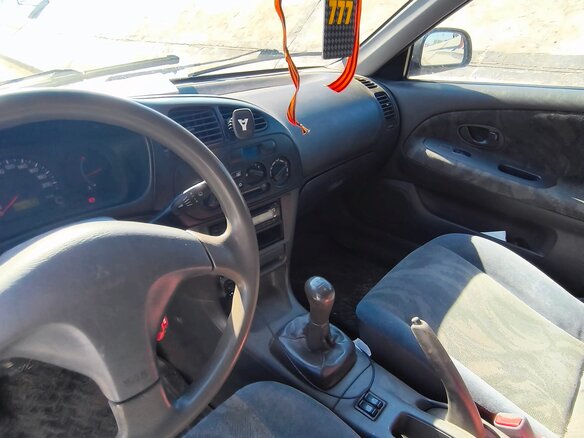 2000 Mitsubishi Lancer VII, серебристый, 125000 рублей - вид 6