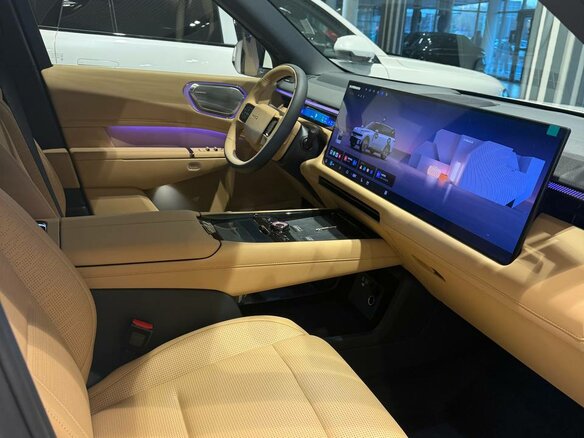 2026 Lynk & Co 900, серебристый, 7500000 рублей - вид 8