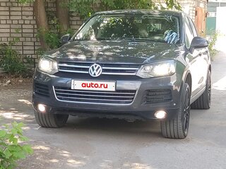 2010 Volkswagen Touareg II, серый, 1450000 рублей, вид 3