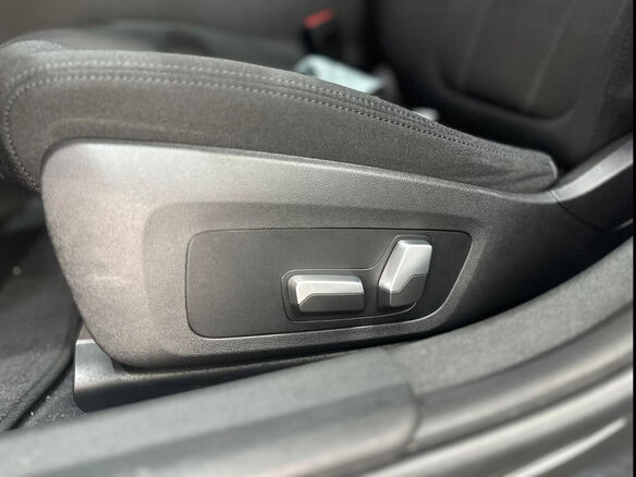 2022 BMW 3 серии 318i VII (G2x) Рестайлинг, чёрный, 3250915 рублей - вид 22