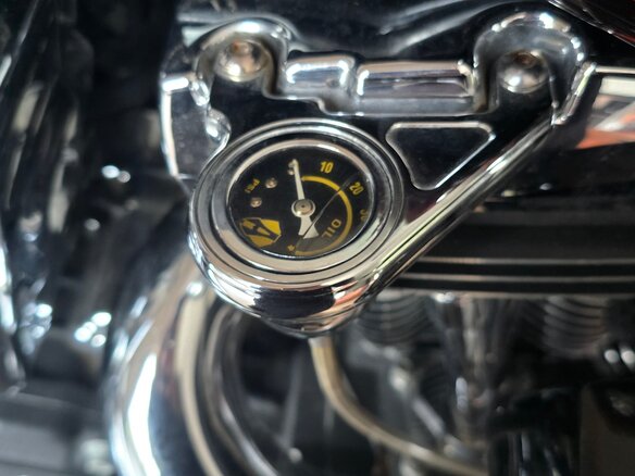 2014 Harley-Davidson Dyna Wide Glide, чёрный, 890000 рублей - вид 5