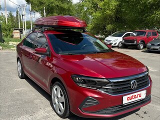 2021 Volkswagen Polo VI, красный, 1700000 рублей, вид 3