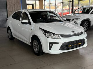2019 Kia Rio IV, белый, 1150000 рублей, вид 3
