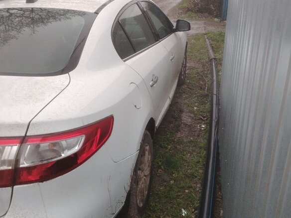 2011 Renault Fluence I, белый, 590000 рублей - вид 4