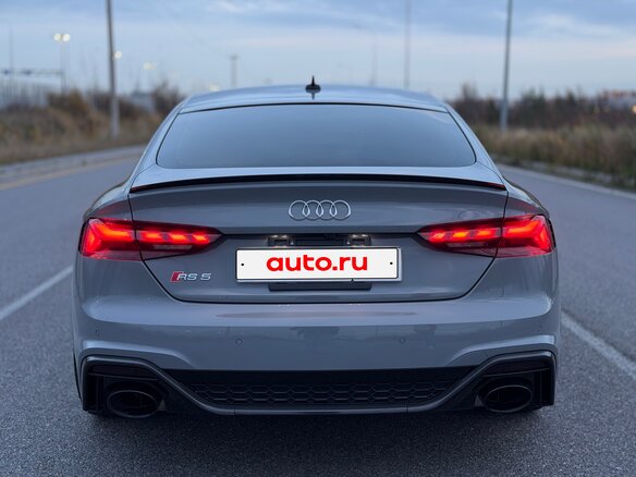 2022 Audi RS 5 II (F5) Рестайлинг, серый, 7850000 рублей - вид 3