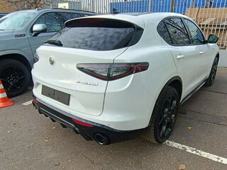 2025 Alfa Romeo Stelvio I Рестайлинг 2, белый, 8790000 рублей, вид 3