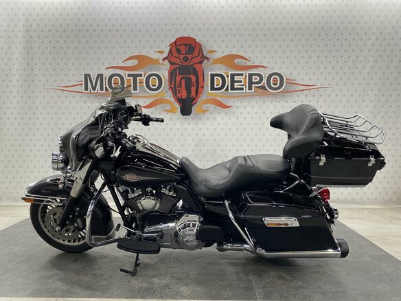 2009 Harley-Davidson Electra Glide, чёрный, 690000 рублей - вид 1