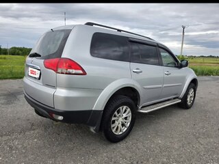 2014 Mitsubishi Pajero Sport II Рестайлинг, серебристый, 1500000 рублей, вид 4