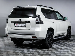 2021 Toyota Land Cruiser Prado 150 Series Рестайлинг 3, белый, 7150000 рублей, вид 5