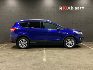 2017 Ford Kuga II Рестайлинг, синий, 1220000 рублей, вид 4