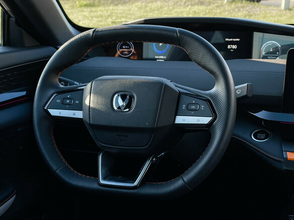 2024 Changan UNI-V I, серый, 2379000 рублей - вид 13