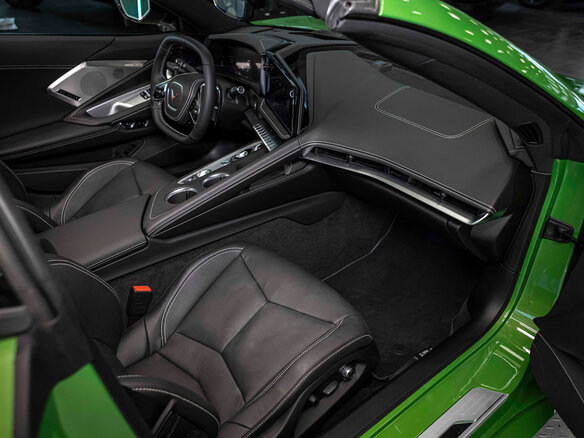 2026 Chevrolet Corvette Stingray C8, зелёный, 15627588 рублей - вид 30