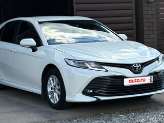2020 Toyota Camry VIII (XV70), белый, 3300000 рублей, вид 1