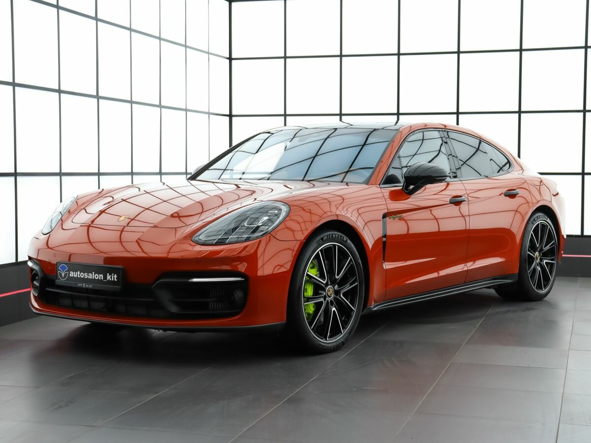 Открыть фотографии: Porsche Panamera II Рестайлинг
