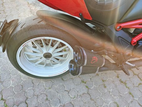 2013 Ducati Diavel, красный, 1004450 рублей, вид 3