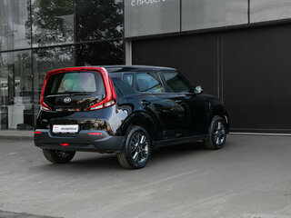 2020 Kia Soul III, чёрный, 1925000 рублей, вид 4