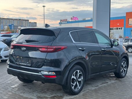 2019 Kia Sportage IV Рестайлинг, чёрный, 1950000 рублей, вид 4