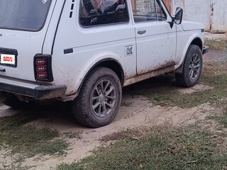 2001 Lada (ВАЗ) 2121 (4x4) I Рестайлинг, белый, 260000 рублей, вид 3