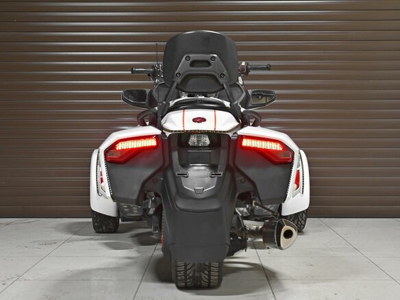 2016 BRP Can-Am Spyder, белый, 1529000 рублей - вид 1